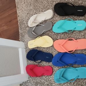 Old Nacy Flip Flop Lot
